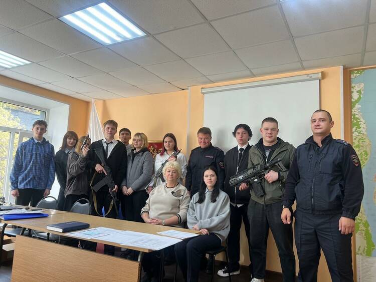 Экскурсия в Отдельный батальон ППС полиции Управления МВД РФ по городу Мурманску
